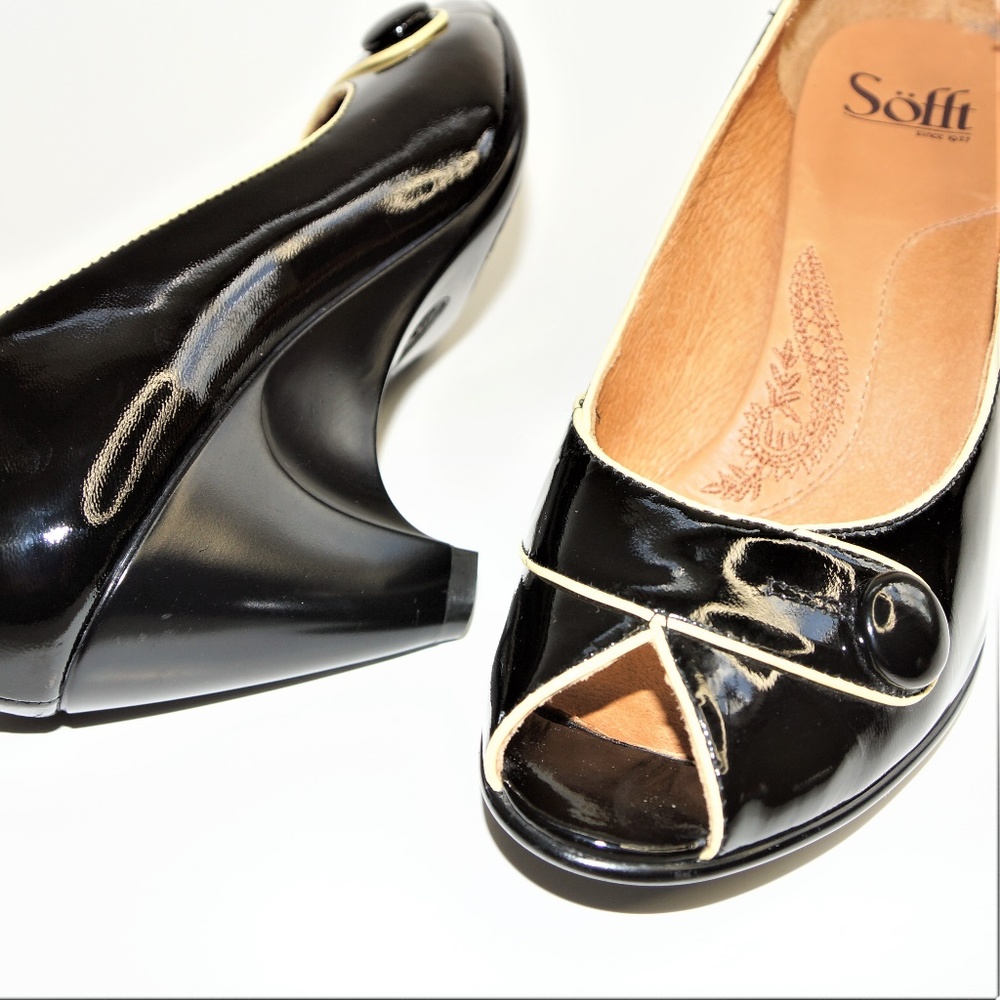 SOFFT Peeptoe Wedge Shoes in Black Size 8.5